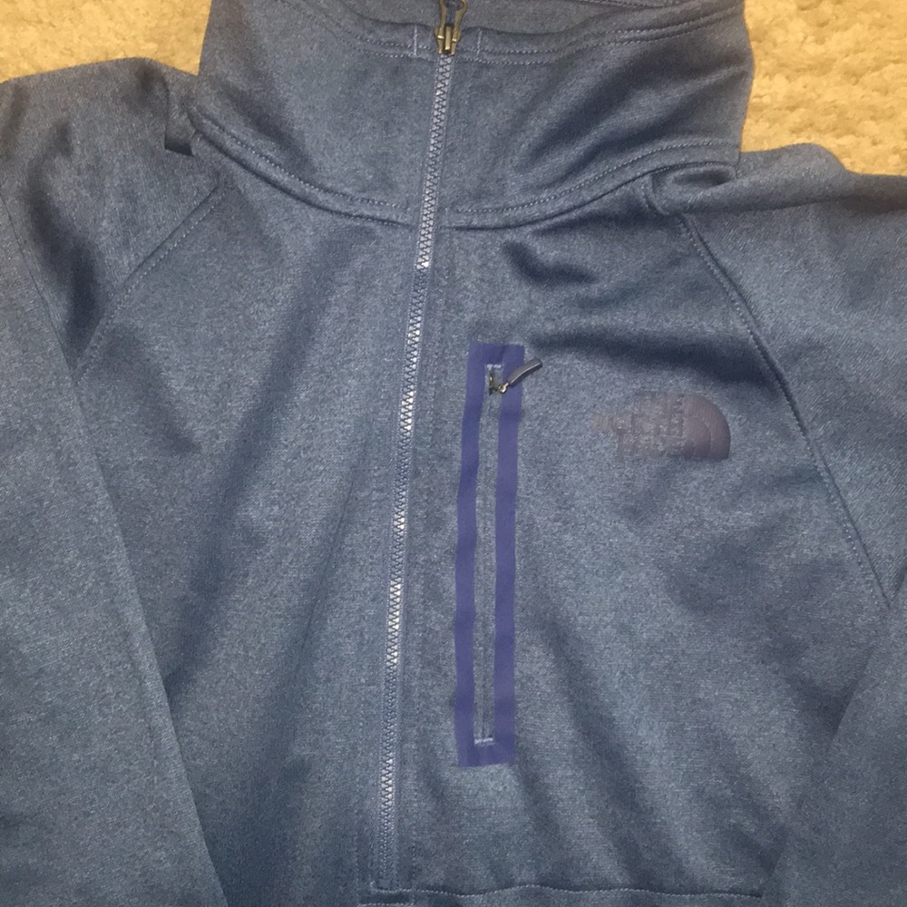 The North Face man’s jacket. - Picture 3 of 4